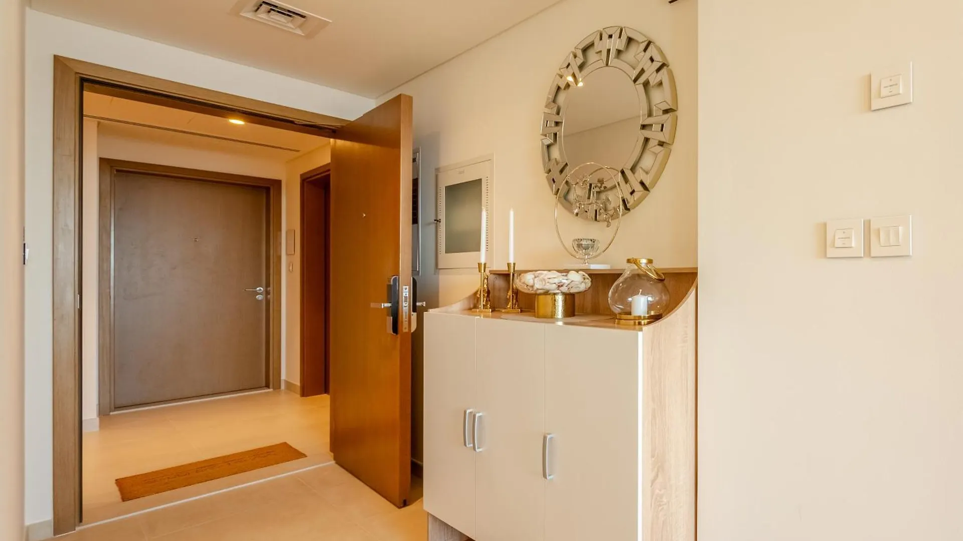 Apartment Super Luxury Elevated 2 Bedroom Full Burj Khalifa View Dubai