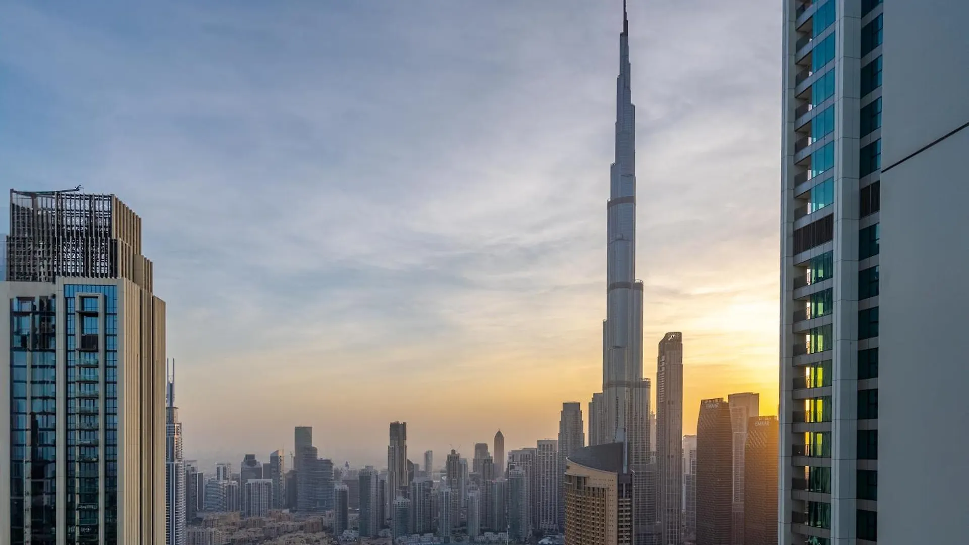 Super Luxury Elevated 2 Bedroom Full Burj Khalifa View Dubai