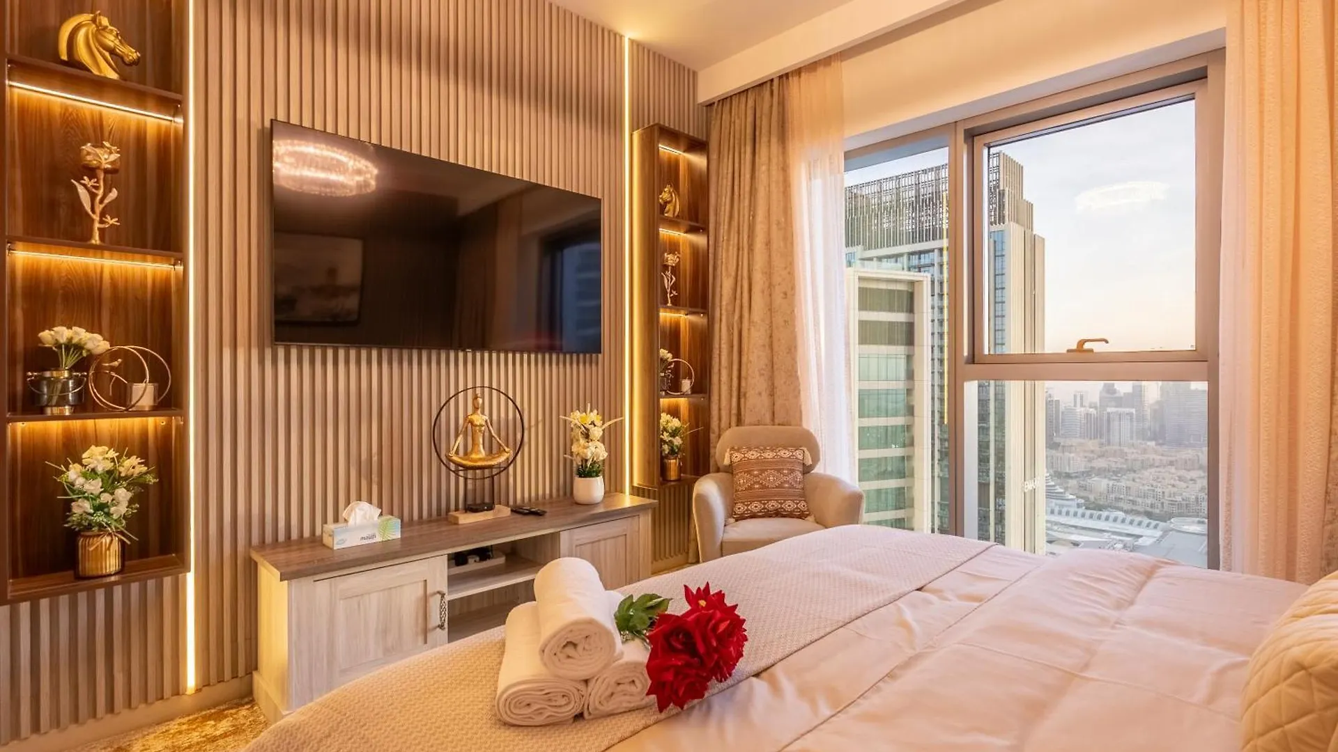 Super Luxury Elevated 2 Bedroom Full Burj Khalifa View location
