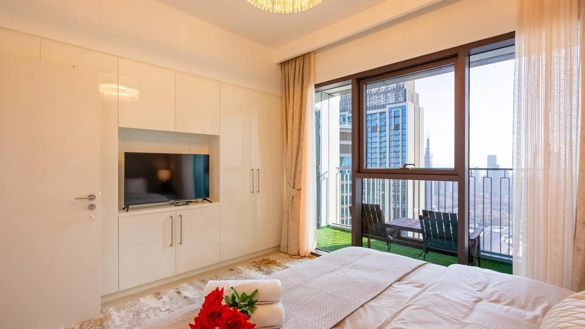 Super Luxury Elevated 2 Bedroom Full Burj Khalifa View Dubai United Arab Emirates